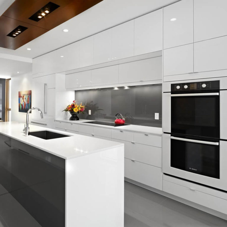 Modern House High Gloss Lacquer Cabinets Quartz Island Home Funiture