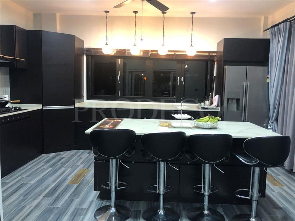 Kitchen Cabinet Manufacturer